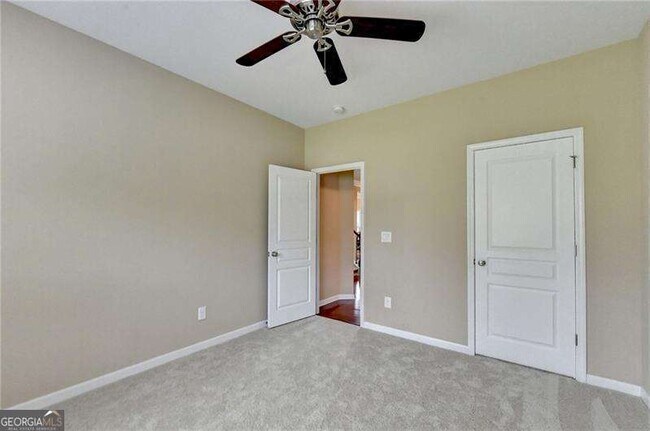 Building Photo - 4228 Woods Creek Ln