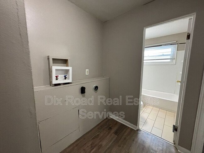 Building Photo - 4201 Brunswick Ave