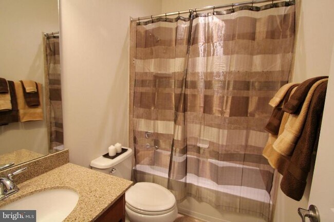 Building Photo - 7459 Brunson Cir