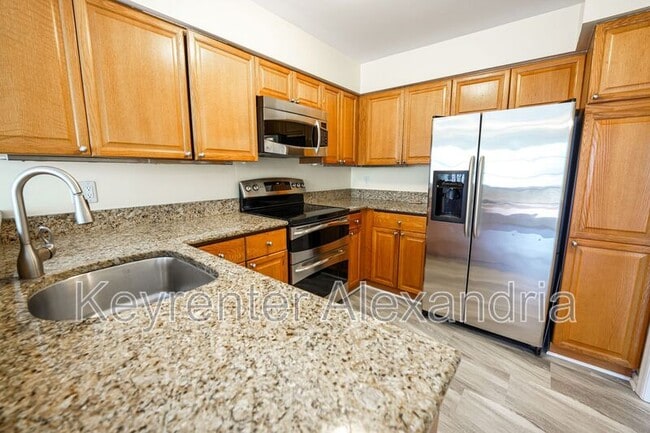 Building Photo - 6109 Talavera Ct