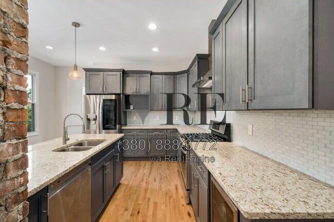 Building Photo - 148 N Monroe Ave