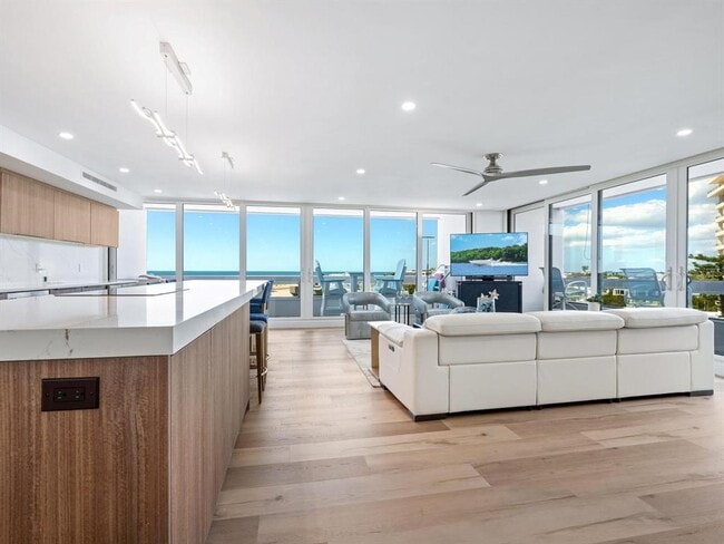 Building Photo - 5400 Ocean Blvd
