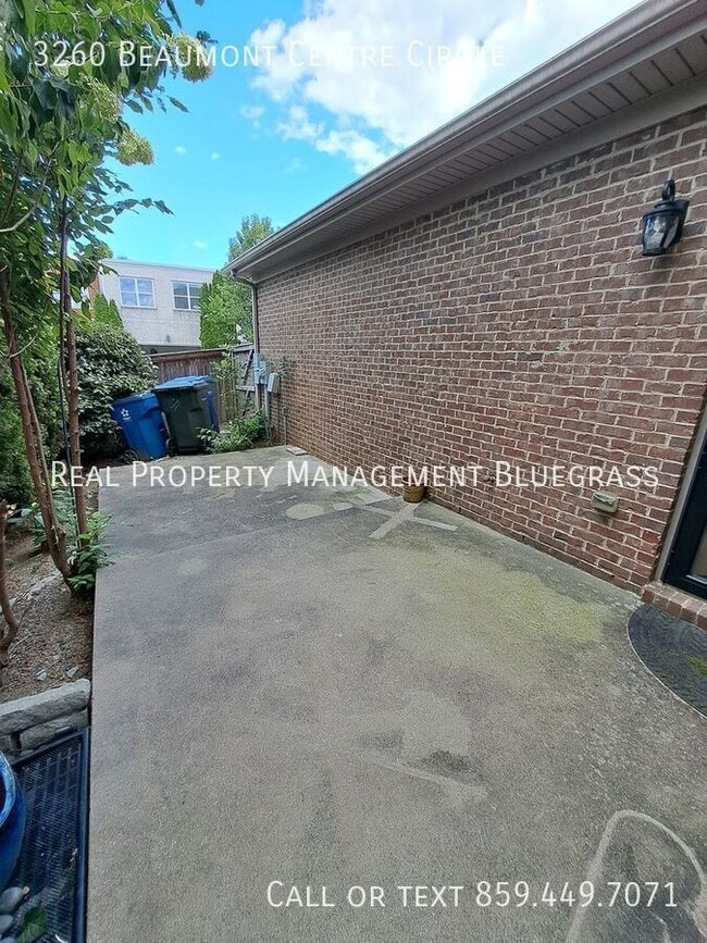 Building Photo - 3260 Beaumont Centre Cir