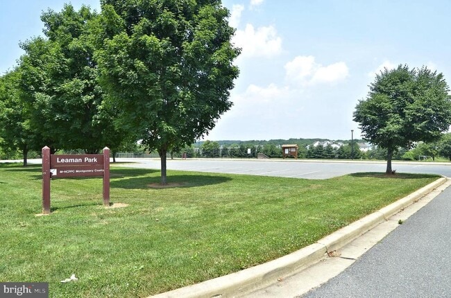 Building Photo - 8 Crusader Ct