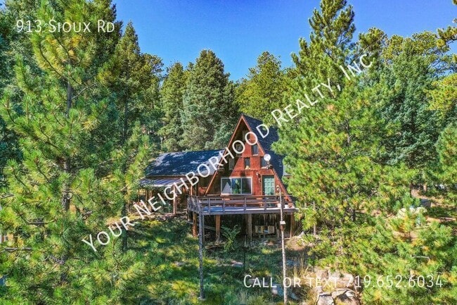 Building Photo - 913 Sioux Rd