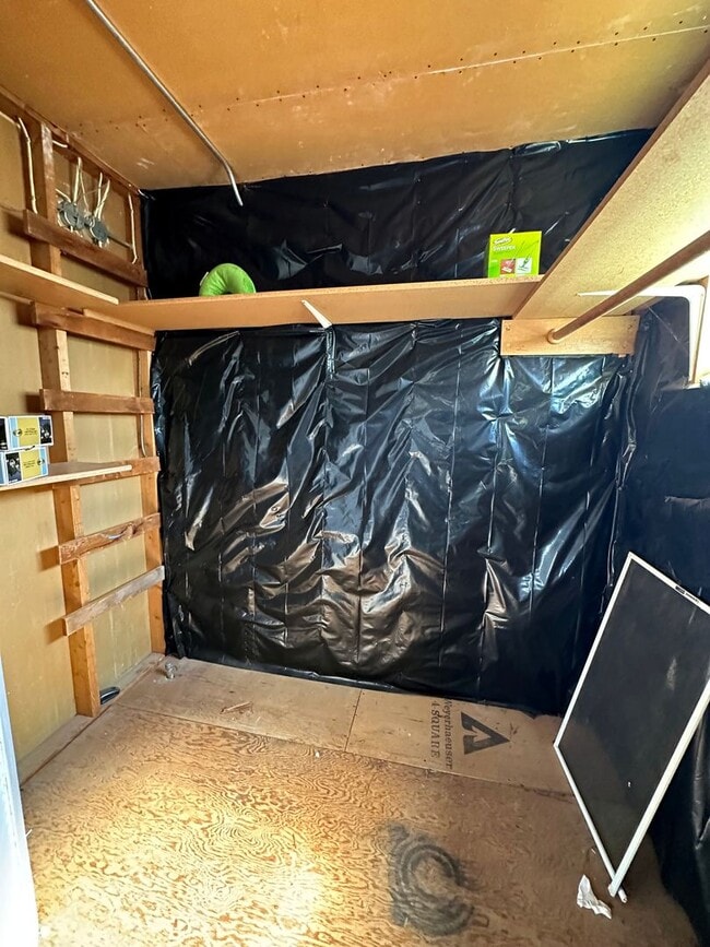 Building Photo - Cutest 3-Bedroom House with Covered Back Patio + Bonus Storage/Office!