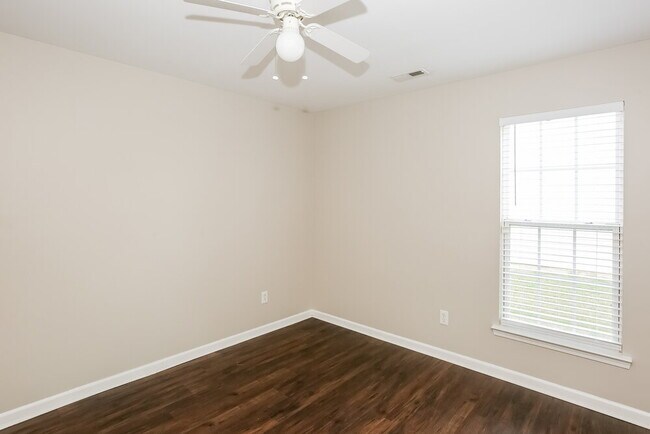 Building Photo - 11931 Creek Turn Dr