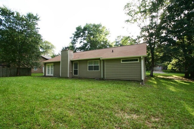 Building Photo - 7354 Tracy Ln