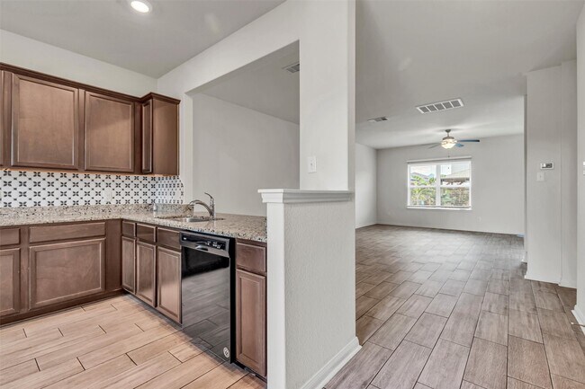 Building Photo - 1017 Misty Patch Dr
