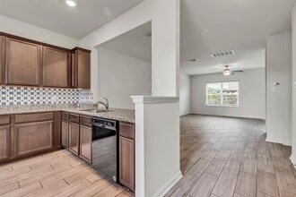 Building Photo - 1017 Misty Patch Dr