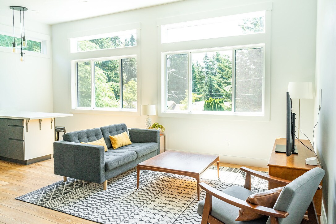 Building Photo - 10446 NE 110th St