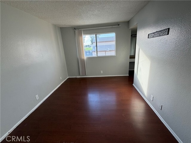 Building Photo - 369 N Eucalyptus Ave