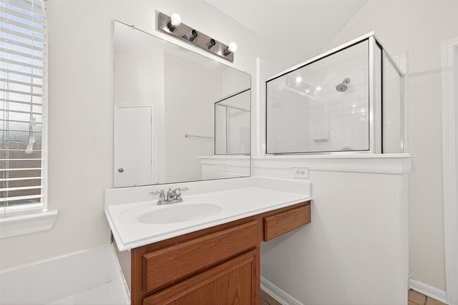 Building Photo - 13006 Rose Landing Dr