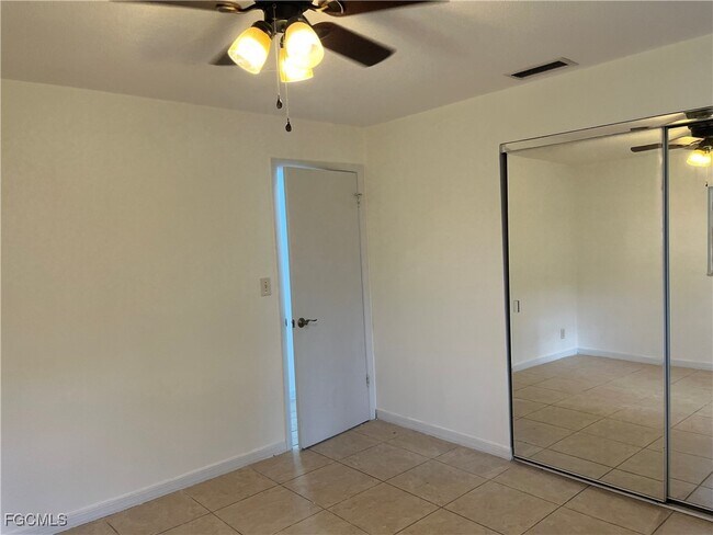 Building Photo - 1837 Marina Cir