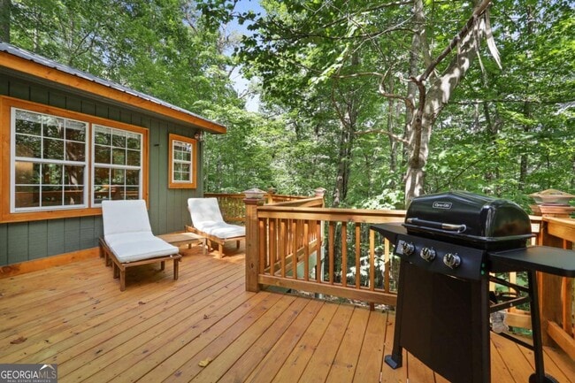 Building Photo - 166 Nantahala Pass Rd