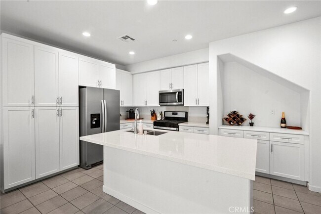 Building Photo - 16008 Jamie Ln