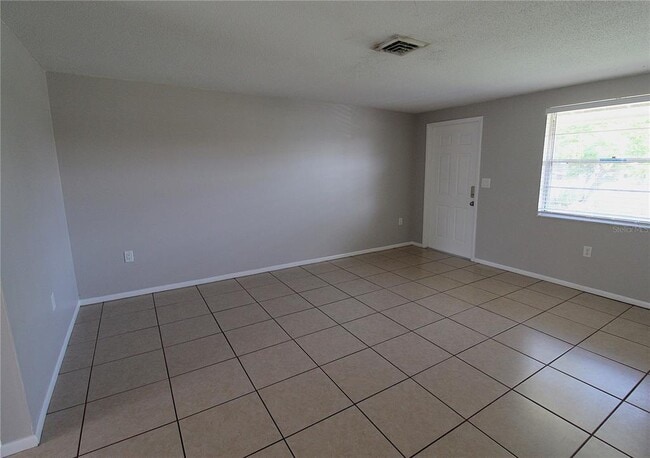 Building Photo - 536 Briarwood Rd