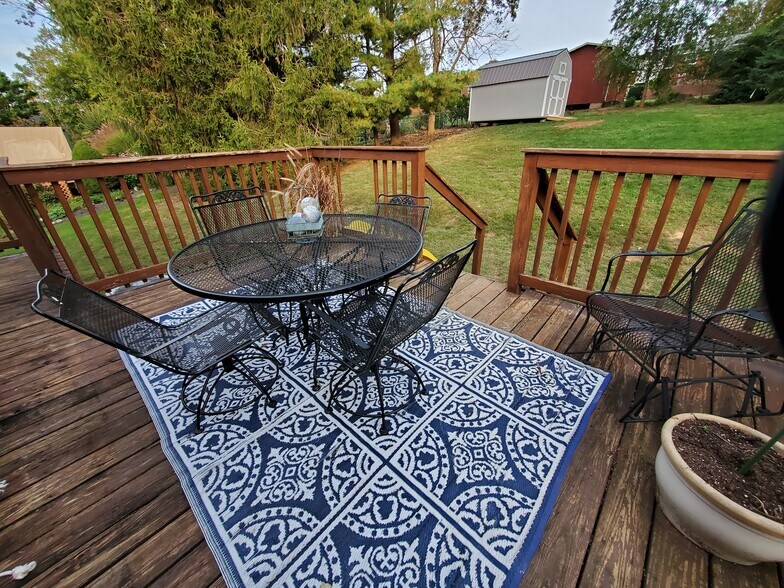 Back deck - 621 Broadview Dr