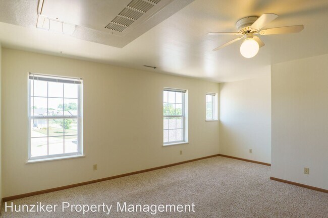 Building Photo - 2505 Aspen Rd
