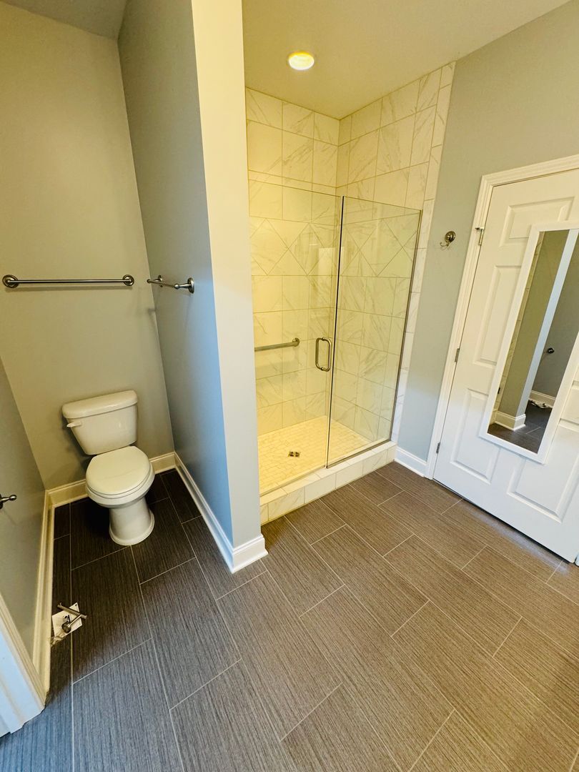 Building Photo - 1015 Callaway Dr