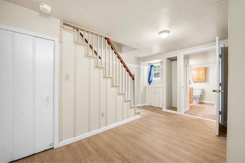 Building Photo - 205 Westowne Rd