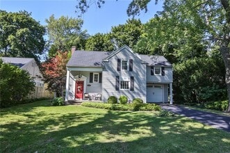 Building Photo - 2856 Elmwood Ave