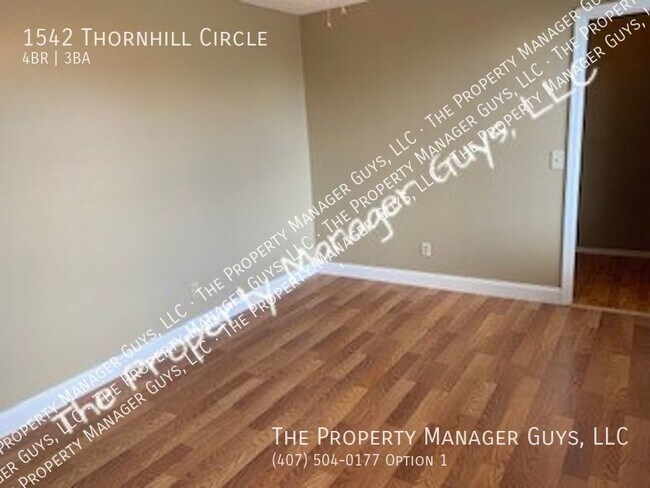 Building Photo - 1542 Thornhill Cir