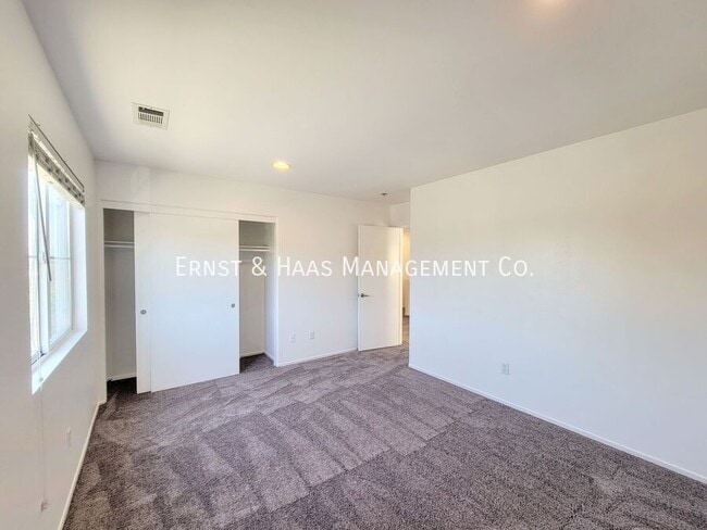 Building Photo - 17528 Yellowwood Way