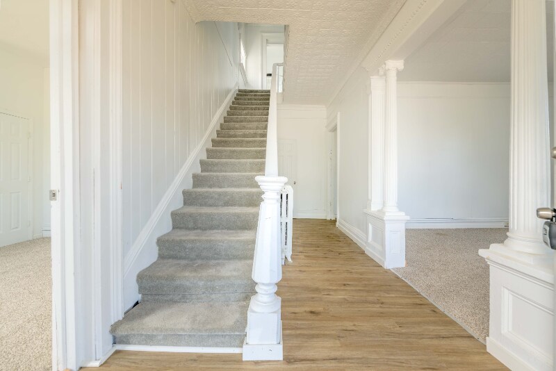 Building Photo - 50 E 4th St