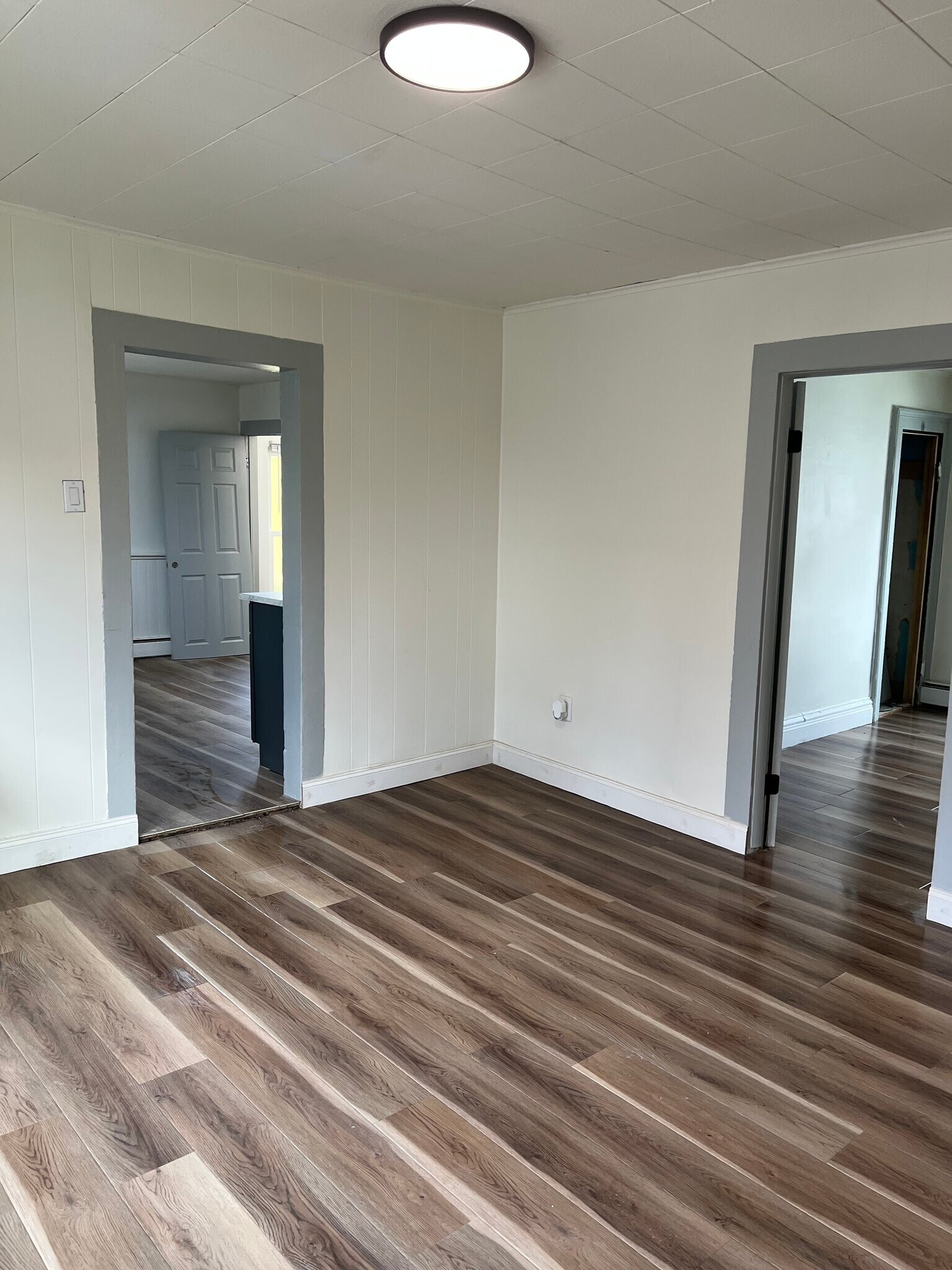 Building Photo - 11 Rickard St