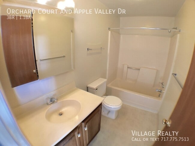 Building Photo - 214 Orchard Ct