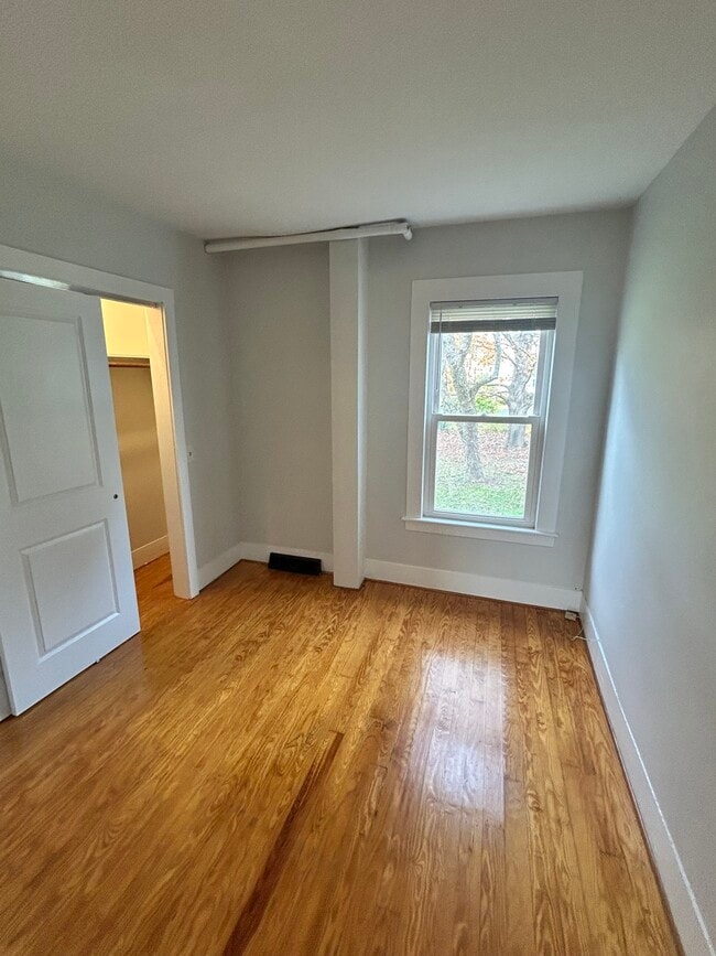 Building Photo - 26 Pearl St