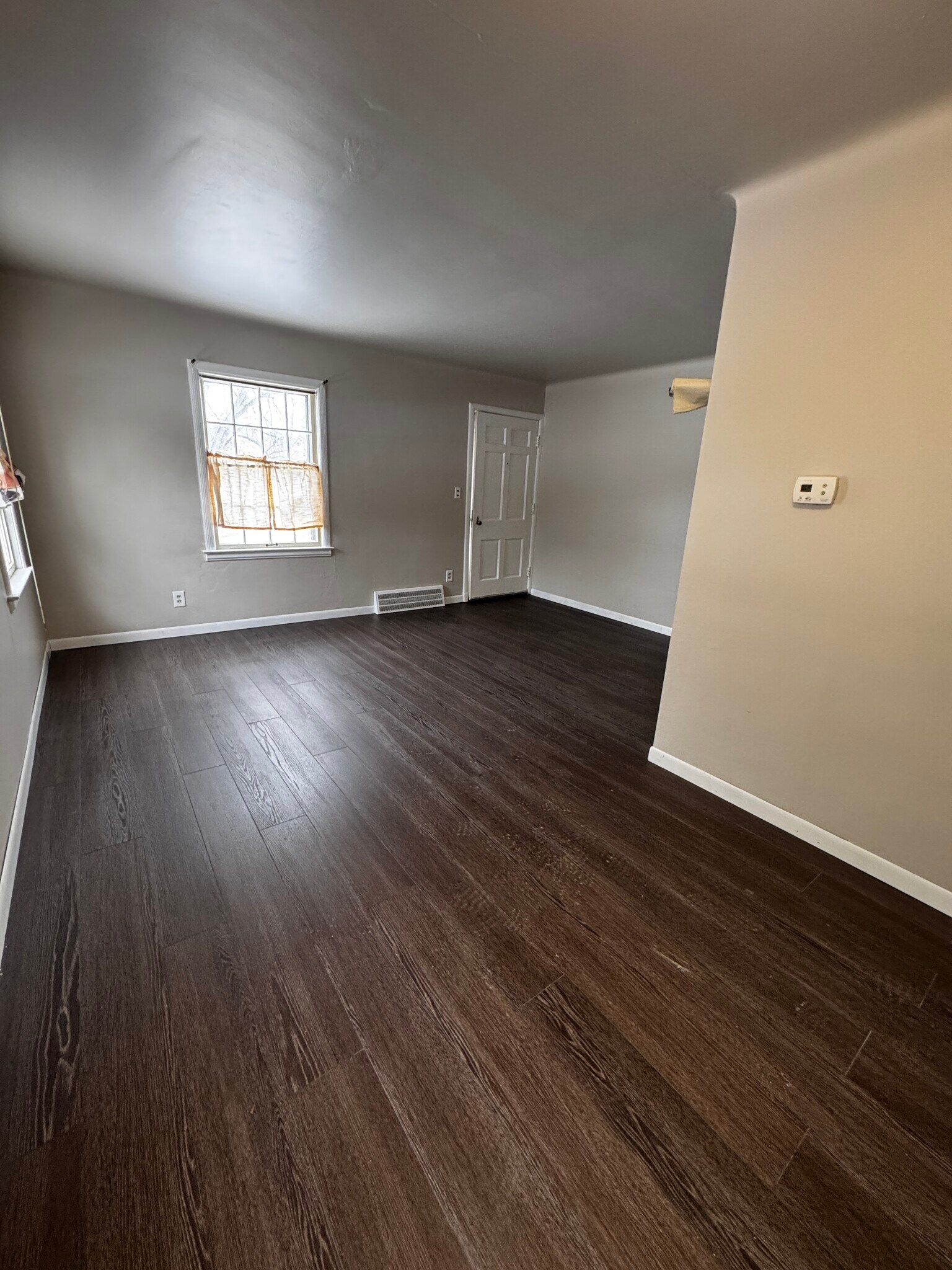 Living Room - 1305 Collegewood St