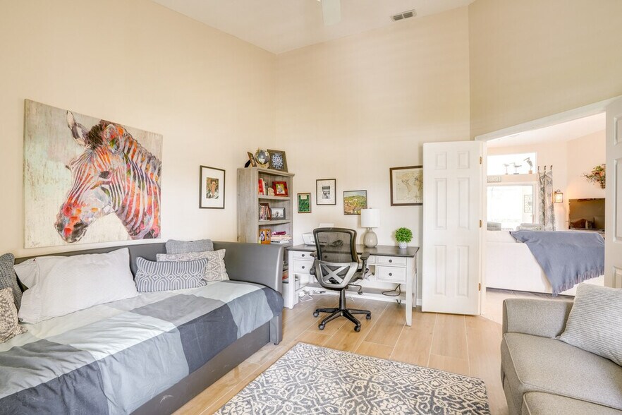 Building Photo - 16168 Kelly Woods Dr