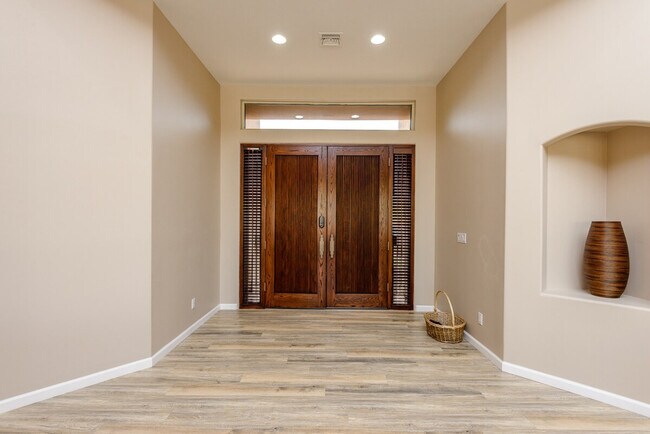 Building Photo - 9798 E Hidden Green Dr