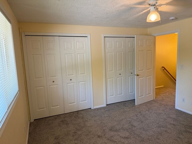 Building Photo - 1638 Fetters Loop