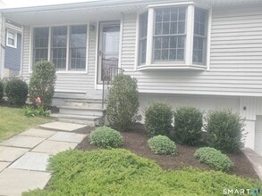 Building Photo - 42 County St