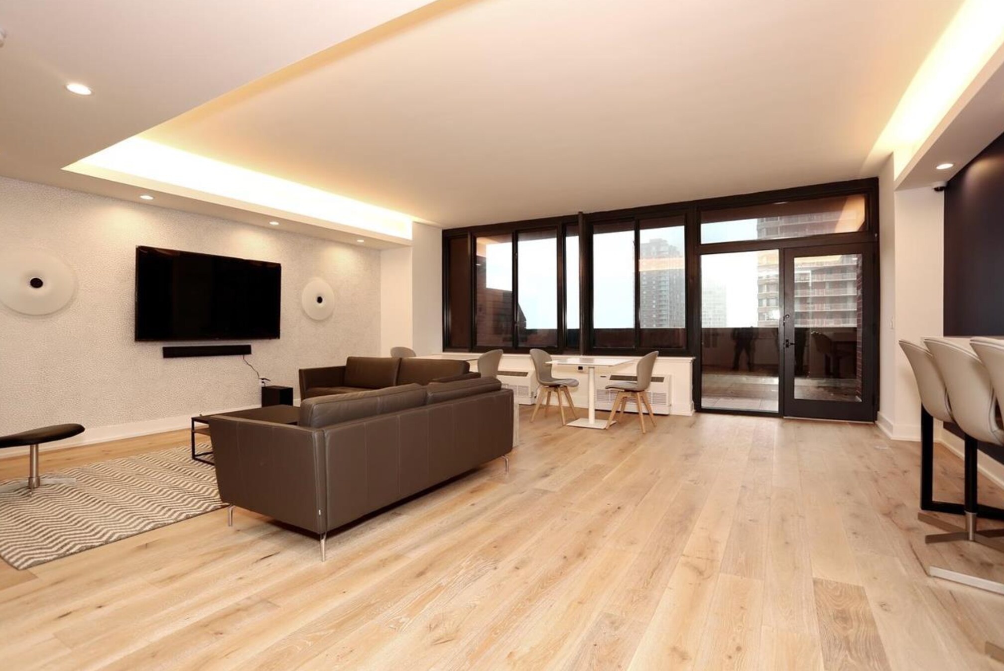 Building Photo - 389 Washington St