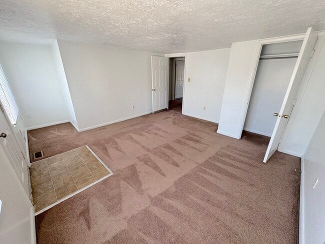 Building Photo - 431 Seaboard Ave