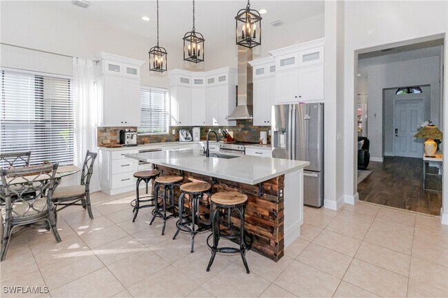 Building Photo - 5104 Salerno St