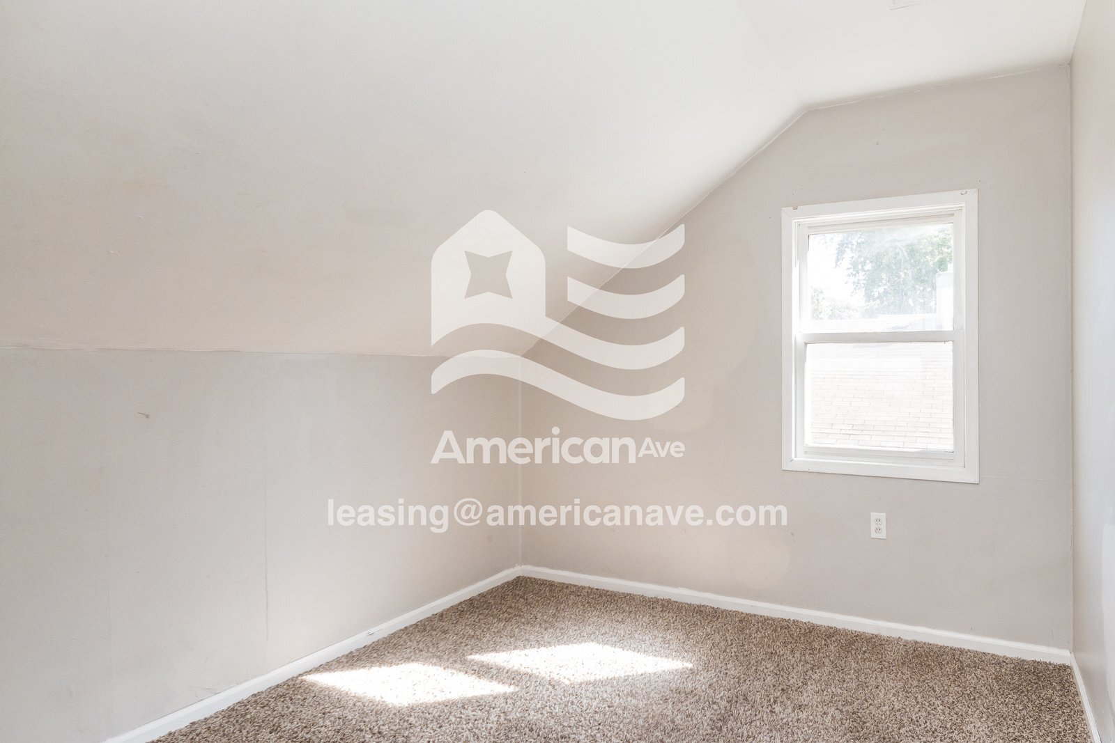 Building Photo - 161 16th Ave