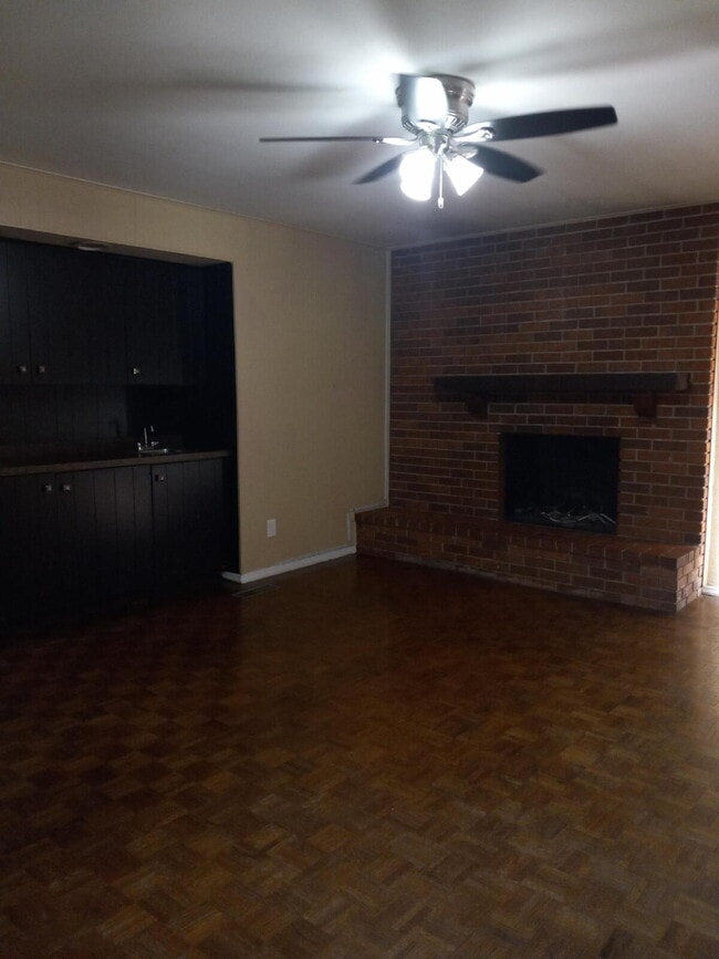 Building Photo - Beautiful Chesterfield Home in Desirable High Valley Neighborhood