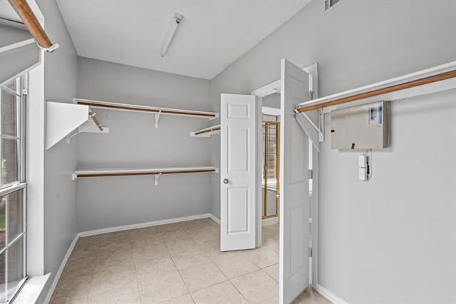 Building Photo - 7733 Case Dr