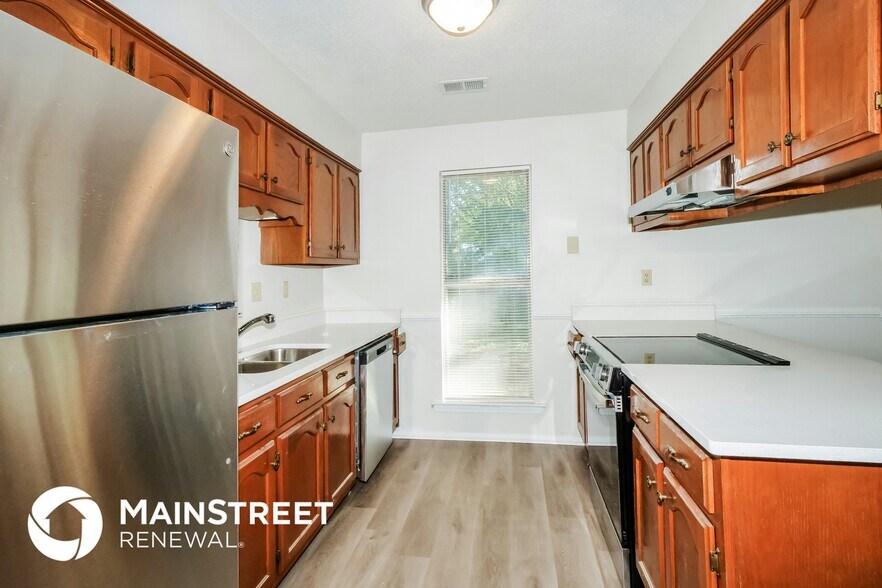 Building Photo - 3505 Dorchester Dr