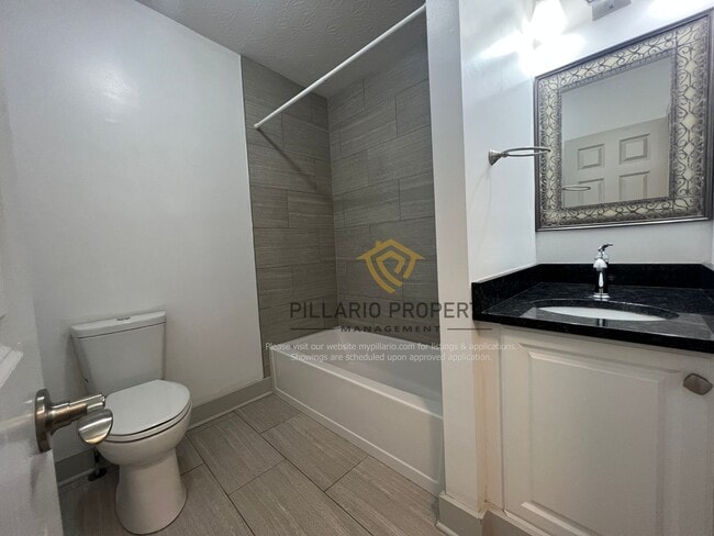 Building Photo - Renovated 4 Bed, 2.5 Bath Home in Beautiful Bates Hendricks, Just Blocks from Downtown!