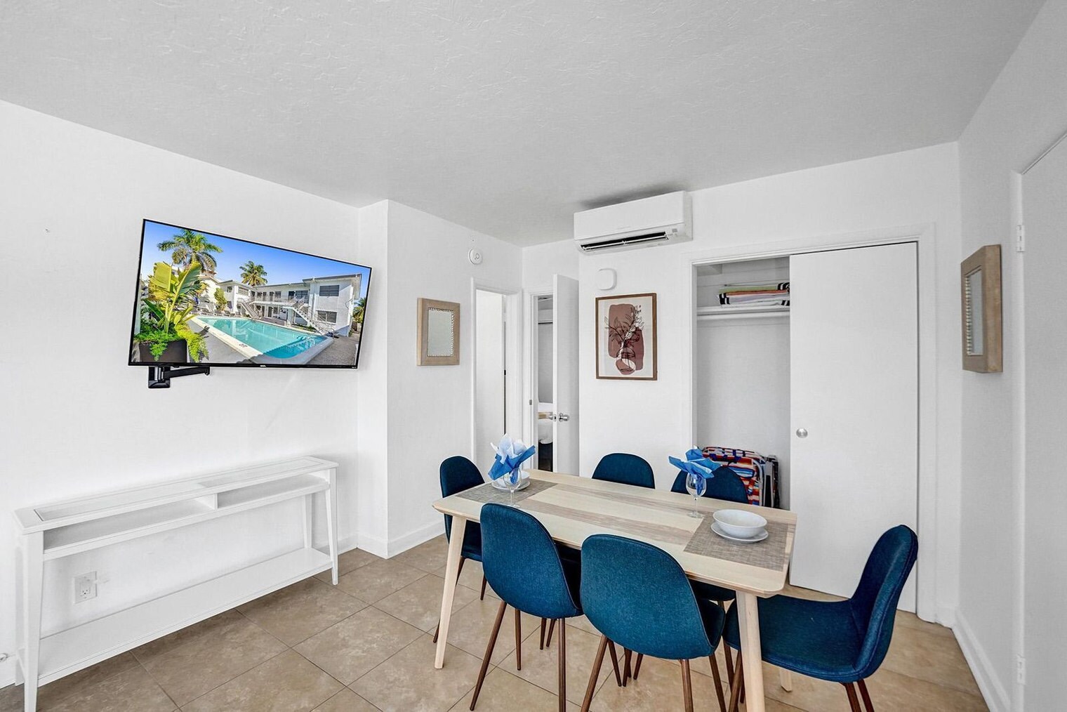 Building Photo - 335 Desoto St