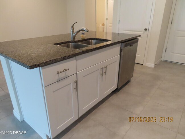 Building Photo - 4 BELLA LAGO Cir
