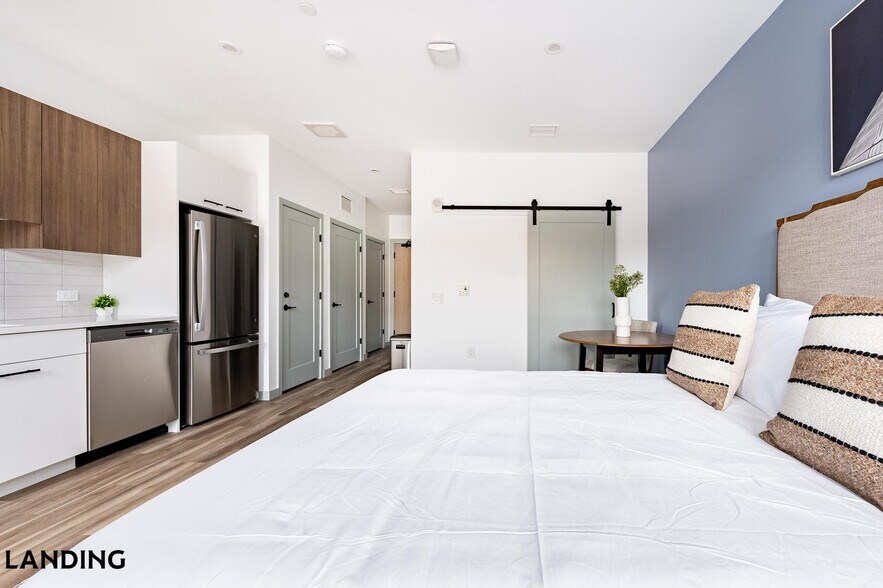 Building Photo - 39 Railroad Ave