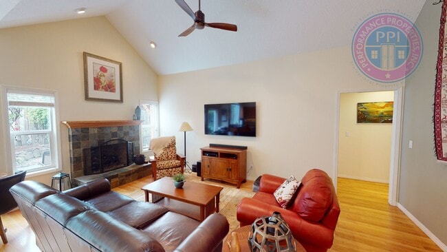 Building Photo - Gorgeous Single Level Home in Sought After...