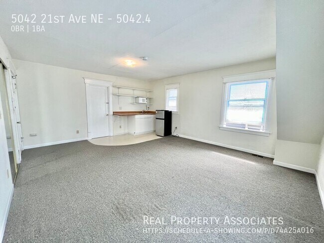 Building Photo - 5042 21st Ave NE